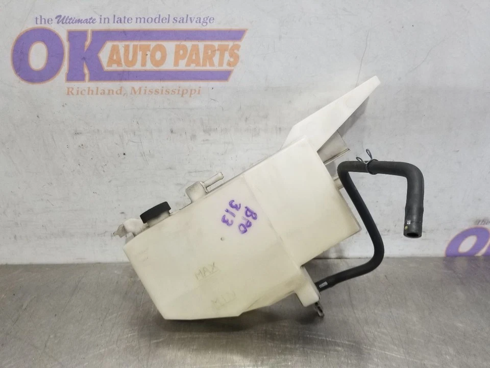 17 2017 INFINITI QX70 РЕЗЕРВУАР ОХЛАЖДАЮЩЕЙ ЖИДКОСТИ 3,7 Л - Изображение 2 из 4