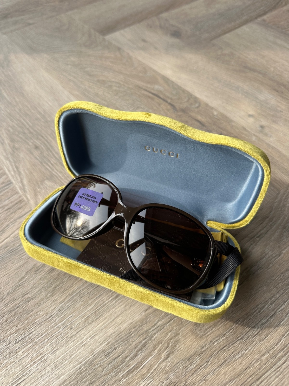 RRP £350 NWT GUCCI Guccissima Leather Script Logo Butterfly Sunglasses GG3623