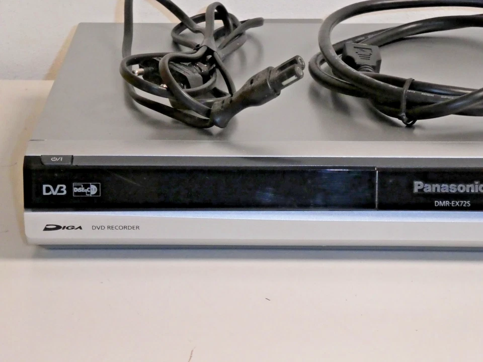 Panasonic DMR-EX72S DVD-Recorder / 160GB HDD inkl. FB, 2 Jahre Garantie - Bild 2 von 4