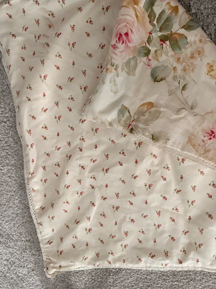 Vtg RALPH LAUREN 20 in reversible accent pillow Woodstock Garden Calico Rosebud - Image 4 of 4