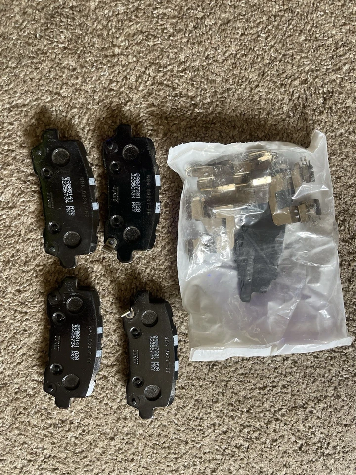 Совершенно новые керамические задние тормоза все еще в коробке для 2015 Acura TLX - Изображение 3 из 3