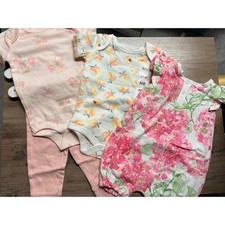 Burt's Bees Baby 4-Piece Organic Cotton Newborn Layette Set