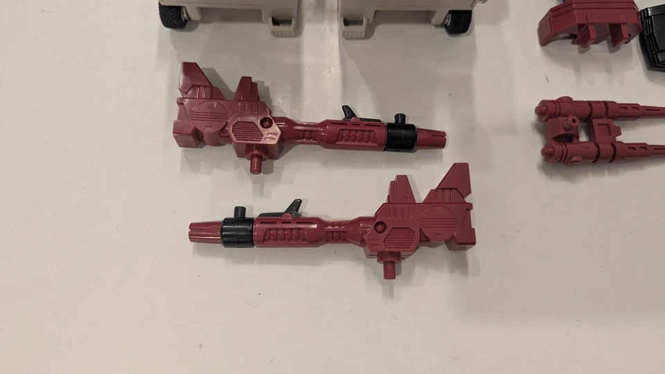 Vintage G1 Transformers Metroplex Complete - Image 2 of 4