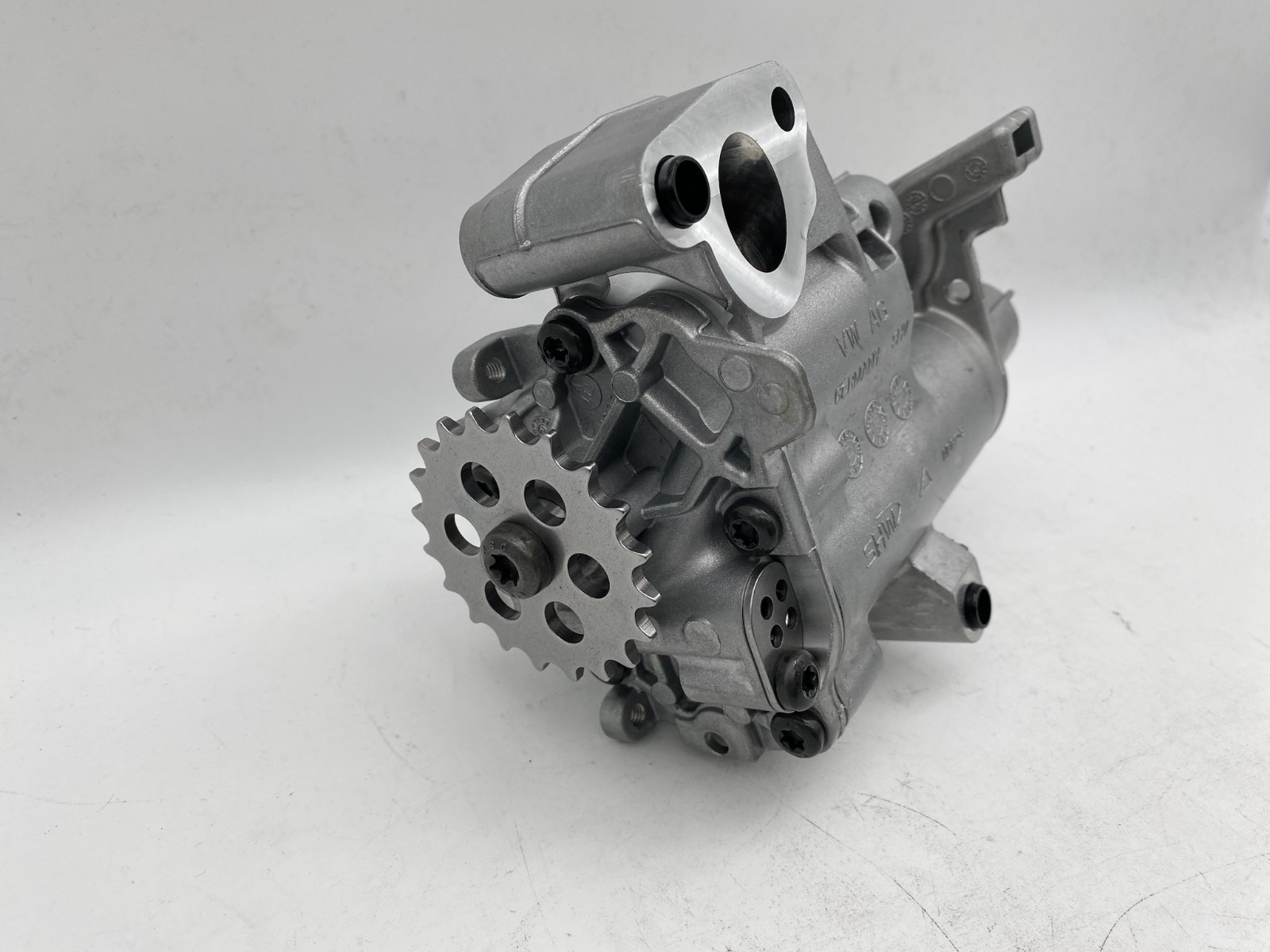 2019-2024 Bentley Continental Engine Oil Pump Assembly OEM 07P 115 105 H