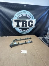 03-06 Nissan 350z Infiniti G35 VQ35DE Fuel Injector Rail Ramp 17521-8J101