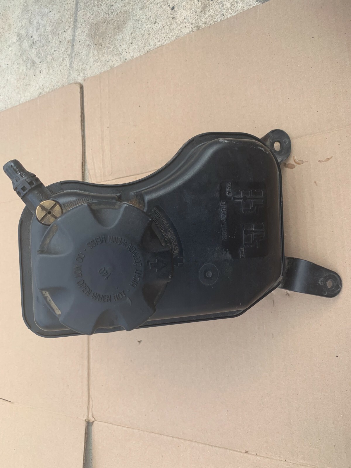 20072011 BMW 328I E90 Expansion Tank Coolant Reservoir 7543026 OEM eBay