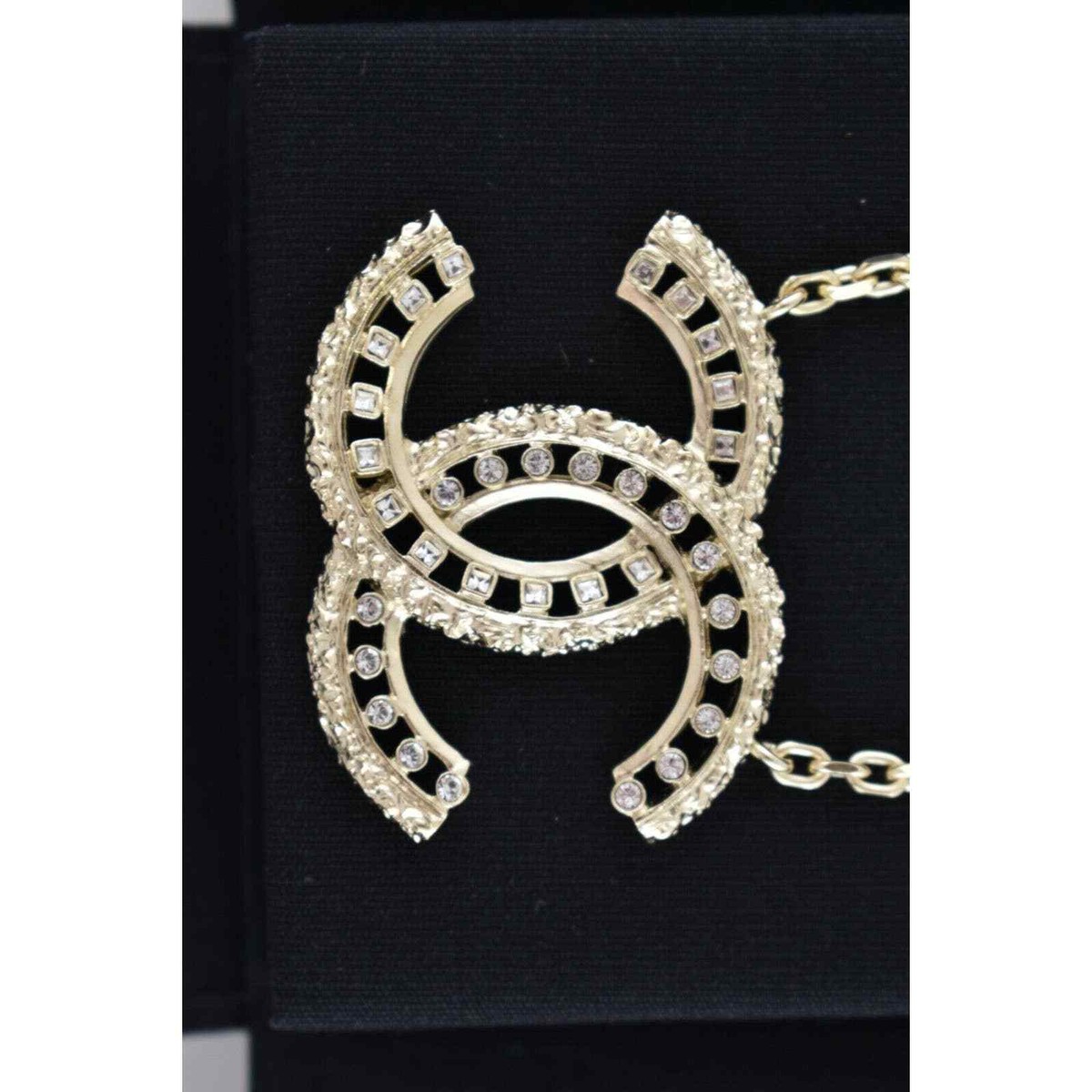 Chanel 22C Gold Metal Crystal Cuban Chain Link CC XL Logo Pendant