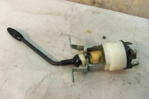 NOS OEM LUCAS 105SA INDICATOR HORN PUSH SWITCH RHD SUNBEAM STILETTO # 35718 - Picture 2 of 6
