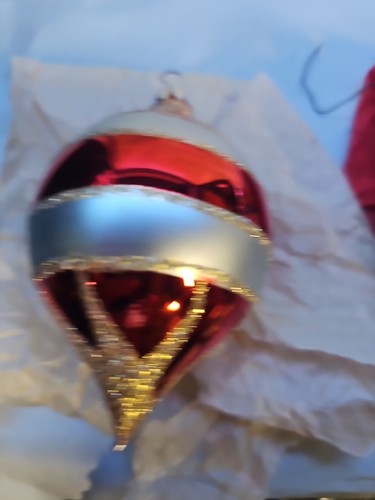 3 Teardrop Indent Glass Christmas Ornamnets 2 Red 1 Blue - Picture 3 of 7