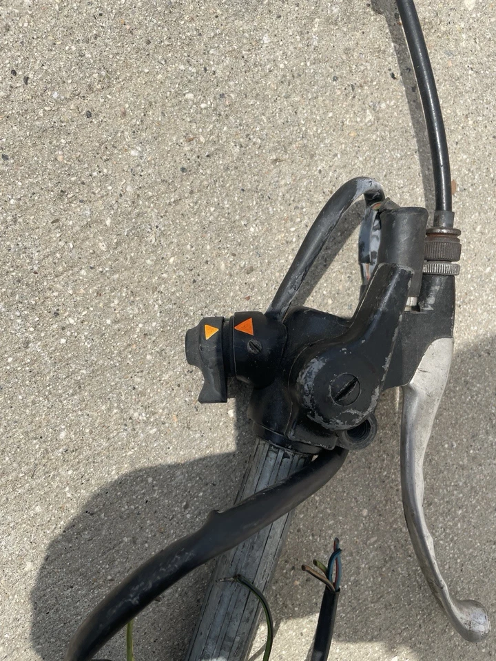 BMW R50/5 R60/5 R75/5 airhead front brake hub Twist Grip Controls Throttle Shoes - Image 4 of 4