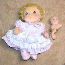 Vintage 1985 Kenner Precious Hugs Hugga Bunch Doll with Fluffer Baby Doll
