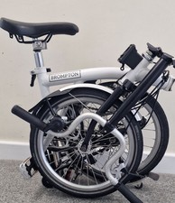Brompton M3L White/ Black C Line 3 speed .... World Post ✈🌎📦