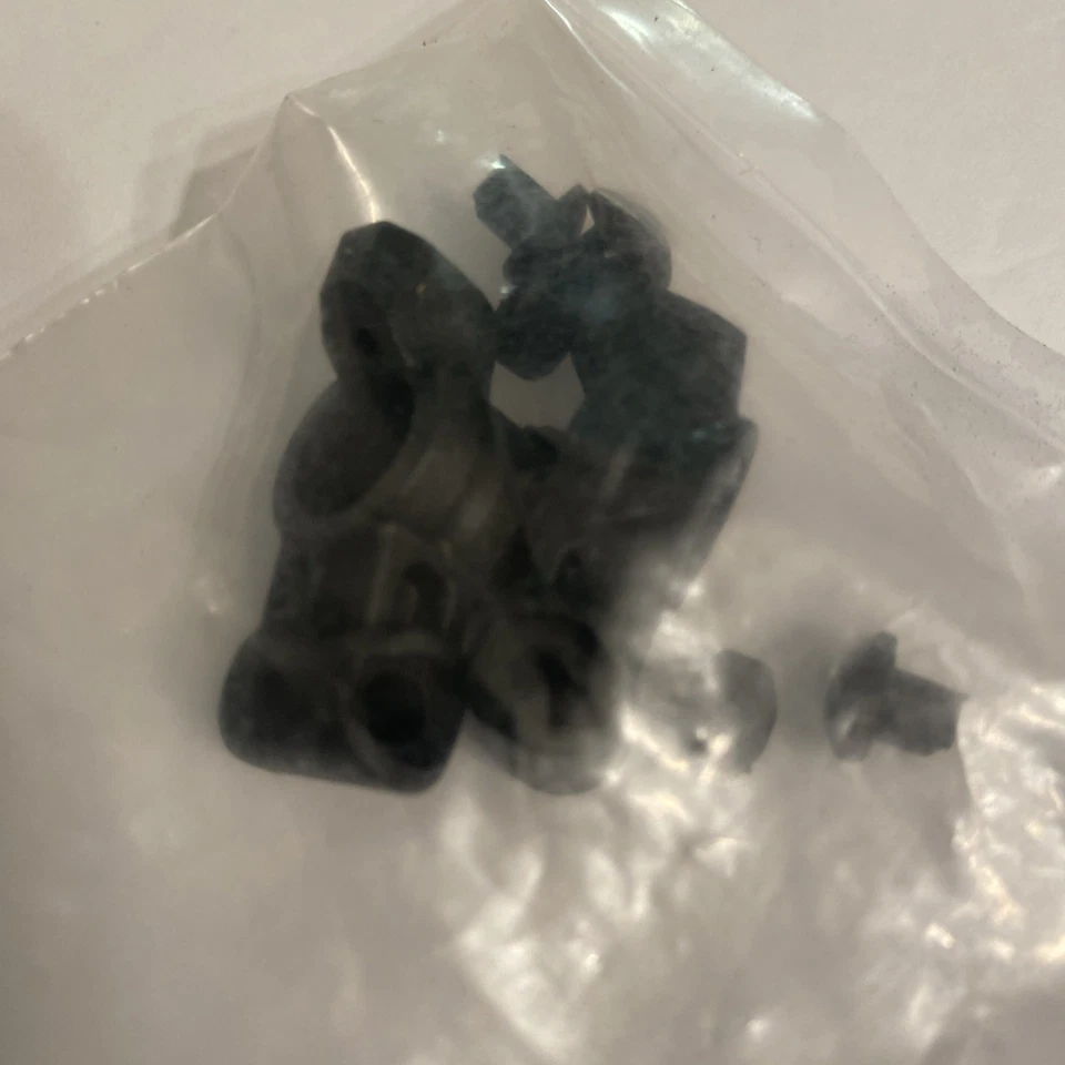 31359	Team Associated TC6.1 Rear Hub Carriers-New in Package - Image 4 of 4