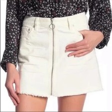 We The Free Zip It Up White Denim Mini Skirt Frayed Hem Pockets Cotton Boho 25