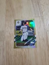 2021 Topps NPB TAISHI OHTA Gold Rainbow Foil #72 Hokkaido Nippon-Ham Fighters SP