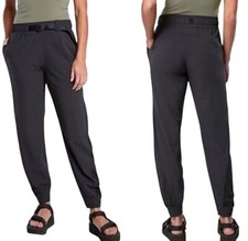 Athleta Women  s size 4 Quest Jogger Pants with Mesh Side Panel black zip pockets