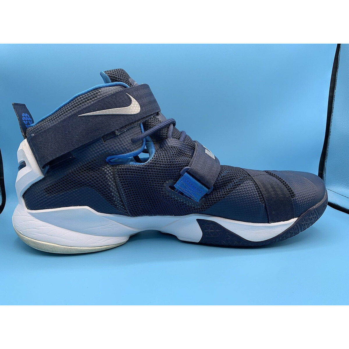 【最終値段・新品】NIKE Lebron Soldier IX TB Size 16 Men LeBron Soldier IX 9 Shoes 749498 401 Blue White