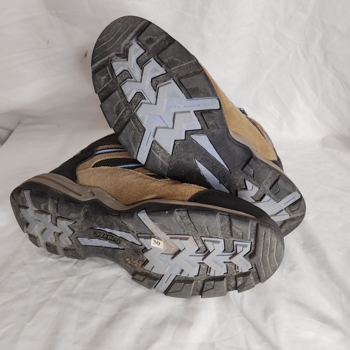 Mens Size 8 Hi-Tec Gunnison Mid Waterproof Walking Hiking Boots Hi-Tec Crest Mid Men main image 3