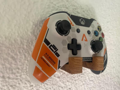 4x XBOX One l Controller l Wandhalter l Holz l Eiche l Halter l Wand l Halterung