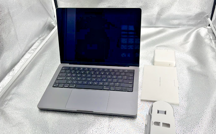 New Open box Apple MacBook Pro 14 New Open box Apple MacBook Pro 14