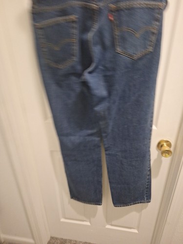 Levis 550 Jeans Mens 36/32 Blue Denim Relaxed Fit Stright Leg - Picture 2 of 5