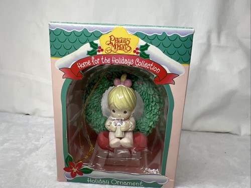 Vtg 1997 Precious Moments Holiday Ornament #266094 Girl Wreath Winter ...