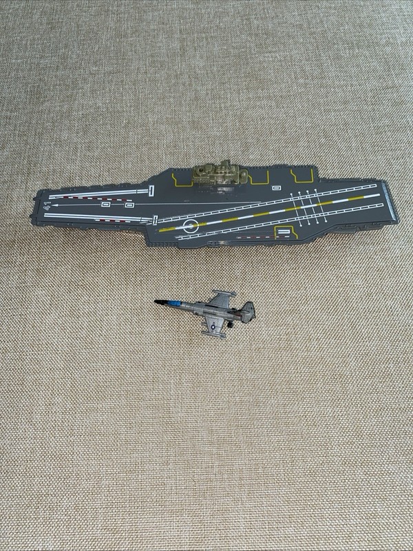 Motor Max Diecast USS Independence Aircraft Carrier #41 & Micro Jet F104