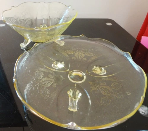 2 Vintage Depression Yellow Glass Serving 3-footed dishes Platter 10" Bowl 8"