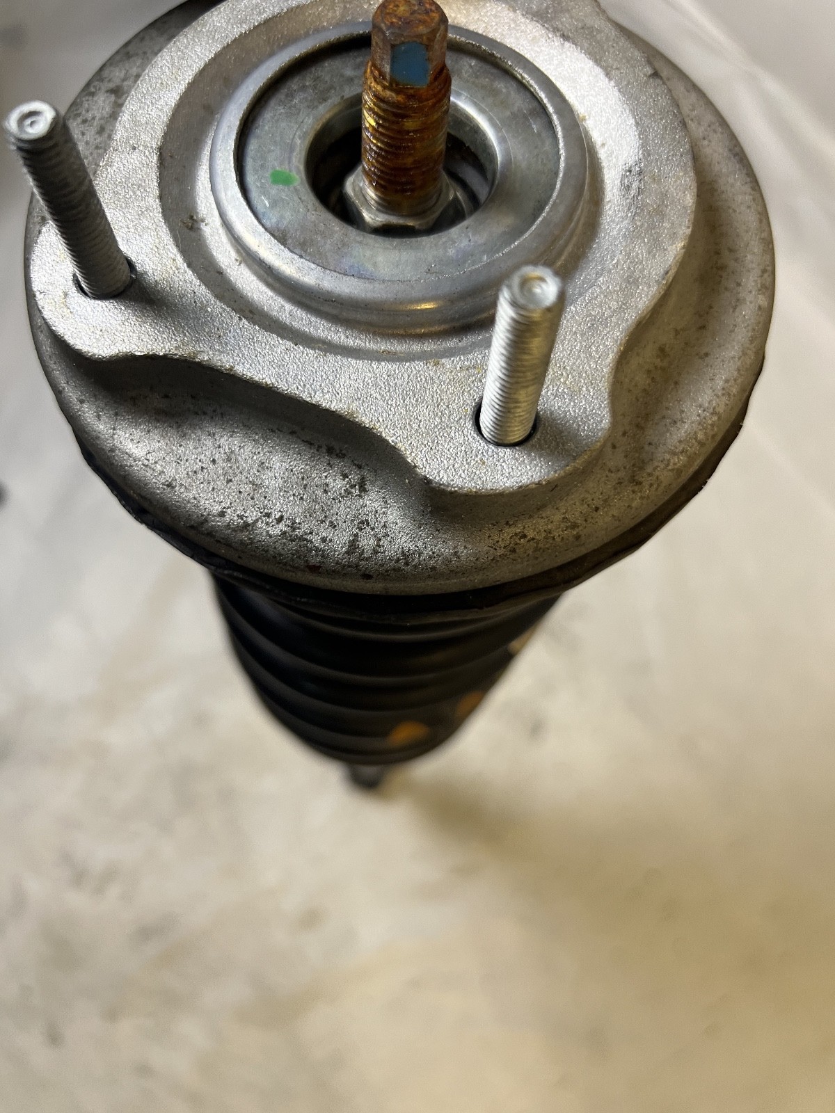2014-2023 MASERATI GHIBLI 3.0L RWD FRONT STRUT SHOCK ABSORBER OEM 06700088960