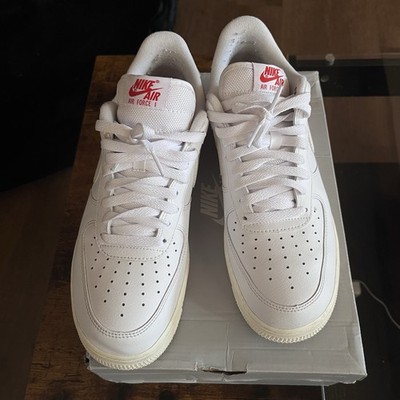 Nike Air Force 1 White Red Heart Low Top Lace Up Sneakers Valentine