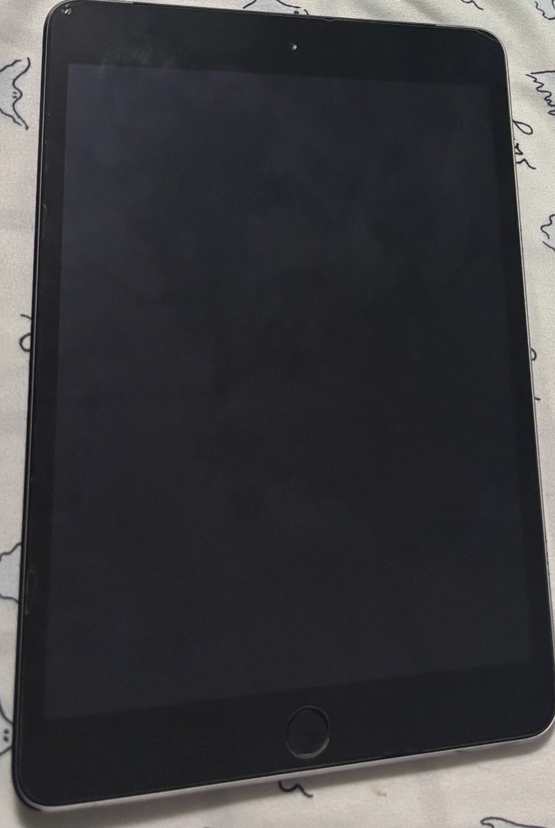 Apple iPad (3rd Generation) A1403 64 GB, Wi-Fi + 4G, 9.7 in