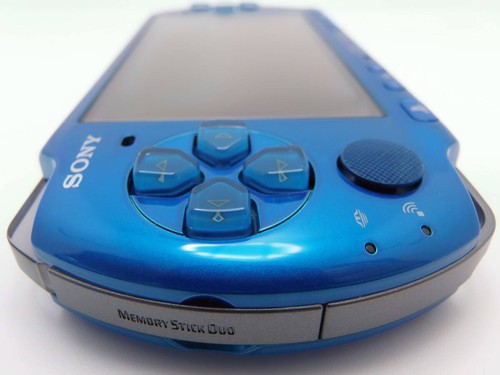 PSP-3000 Blue Near Mint Console 13-Piece Set with Accessories - Picture 7 of 10