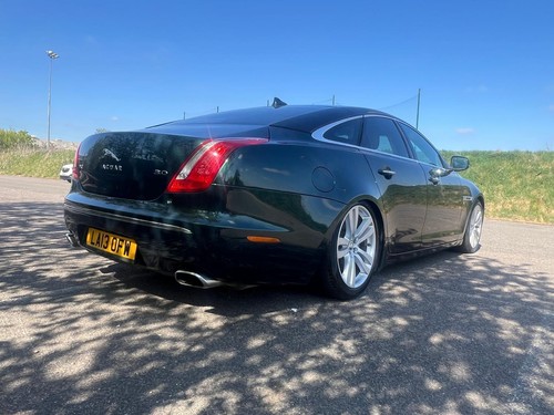 2023 Jaguar XJ 3.0 V6 Premium Luxury Auto Euro 5 (s/s) 4dr Petrol Automatic - Picture 16 of 20