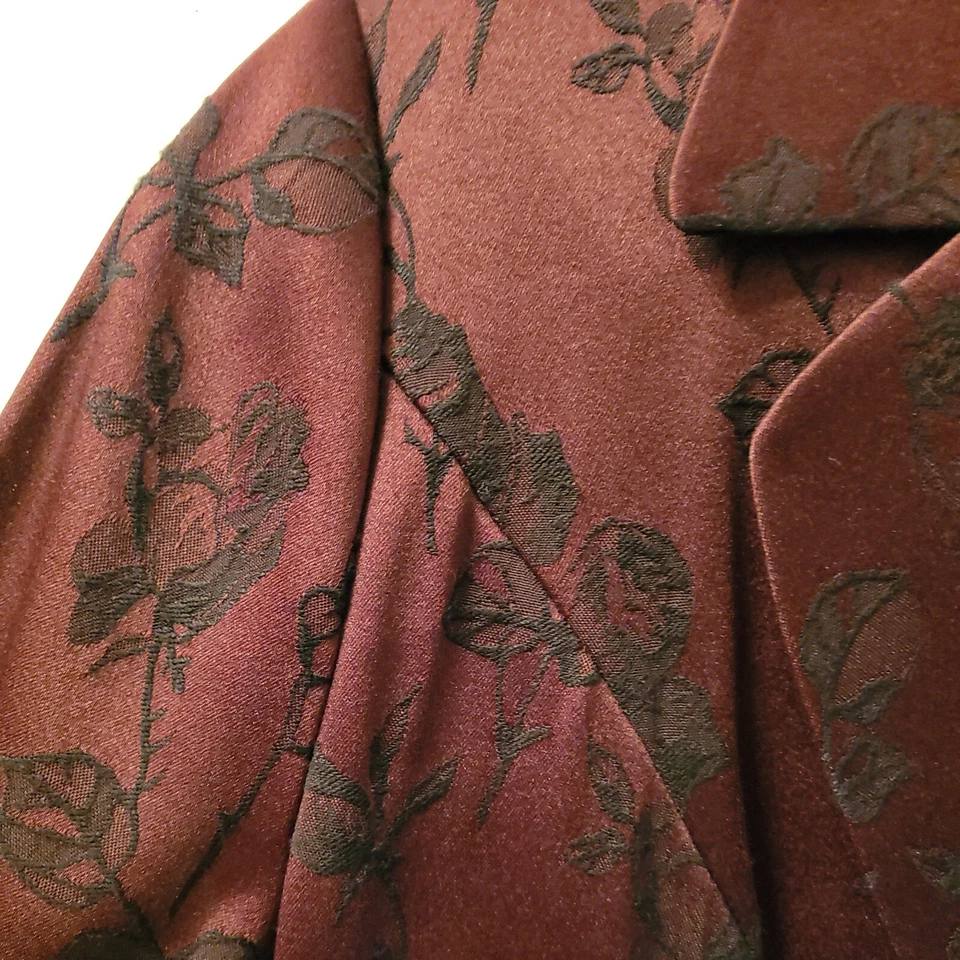 Chaqueta DJ Summers Vintage Escarlata y Negra Bordada Damas Usada 8P Foto 3 de 4