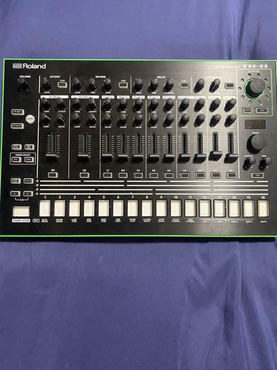 Roland Aira TR-8 Rhythm Performer Digital Mixer Drum Machine JAPAN
