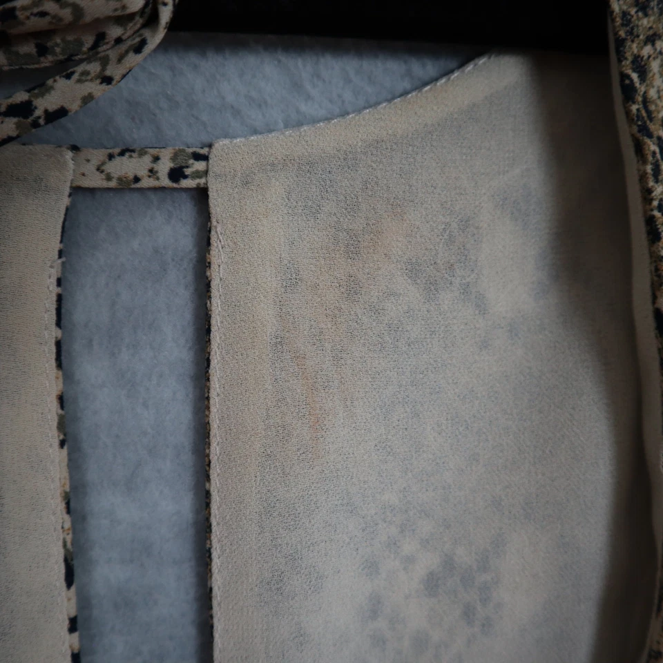 Romper Olivaceous Feminino Estampa de Cobra Tamanho Médio Furo Chave Decote Manga Longa Sexy - Imagem 4 de 4