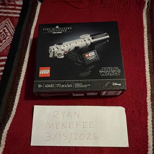 LEGO Star Wars Luke Skywalker’s Lightsaber 40483 Set 173 Pieces Luke Skywalker