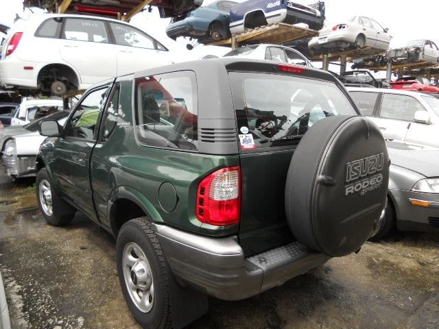 Passenger Front Door 4 Door Manual Fits 98-04 ISUZU RODEO 899469 - Imagem 2 de 4