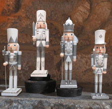 Three Kings Nutcracker Silver/White 20cm