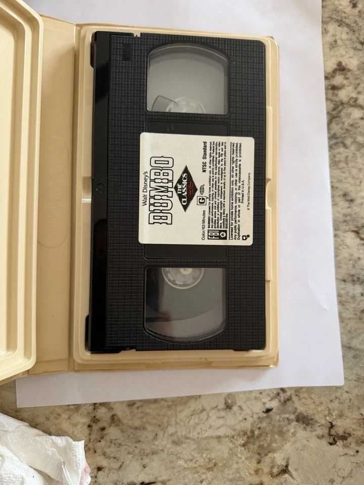 RARE ! Dumbo (VHS 024) Black Diamond Edition Walt Disney Classic - Image 2 of 4