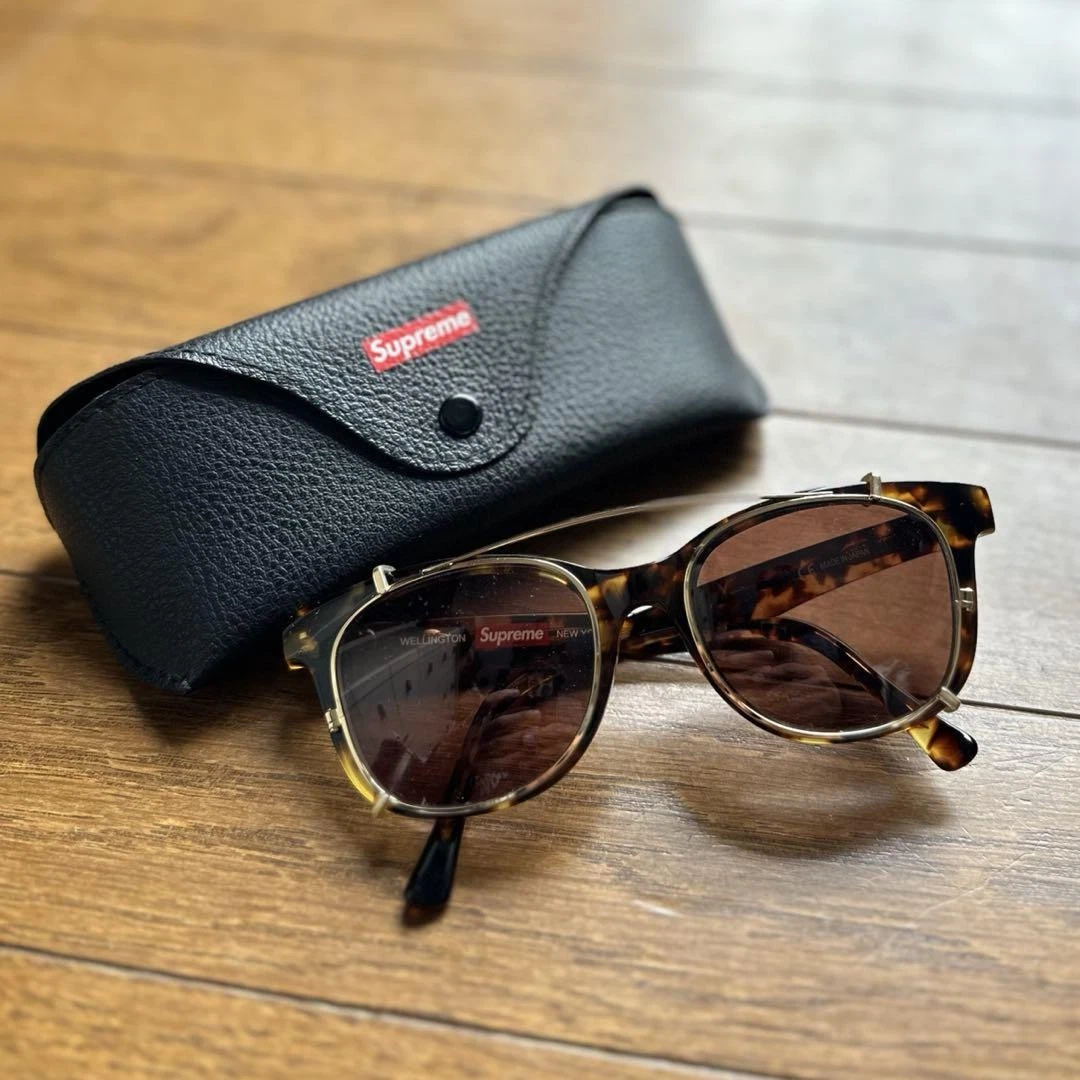 Lunettes de soleil Supreme York