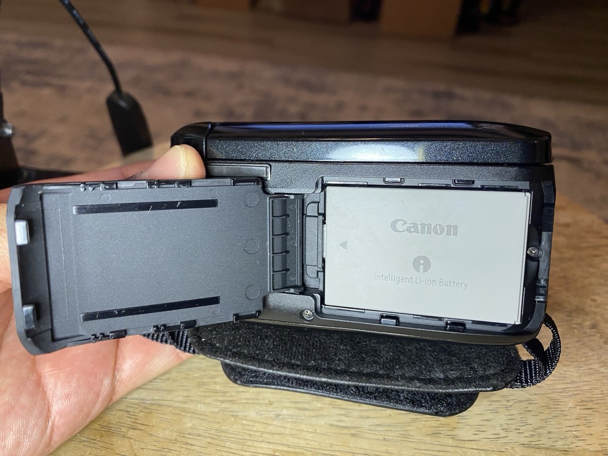 Canon Vixia HF R20 8GB 20x Zoom Compact Digital Camcorder TESTED