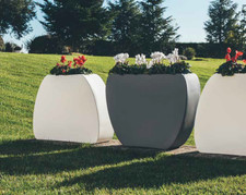 VASO CASSETTA FIORIERA MODERNA RESINA "CUORE" 100x31xh80cm UTILIZZO DUE LATI