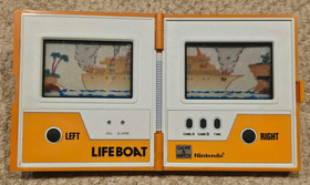 NINTENDO LIFEBOAT Game and Watch vintage electronic handheld LCD game 1983