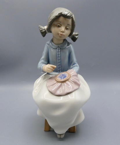 Lladro Nao Counting Stitches Figur Nr. 1123 seltenes Spanien - sehr gut
