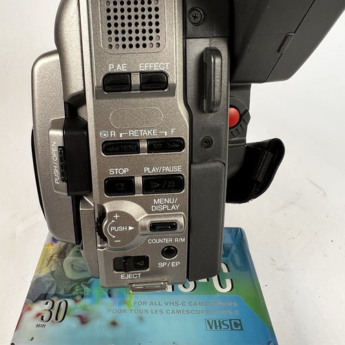 JVC GR-SXM527U Compact SVHS-C Video Camcorder Remote 400x Zoom 4 NEW TAPES READ - Picture 12 of 23