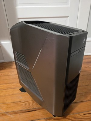 Alienware Aurora R7 Core i7-8700 3.2GHz 16GB RAM 256GB M.2 