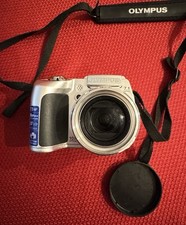 Olympus SP-510UZ 7.1 MP Digital Camera