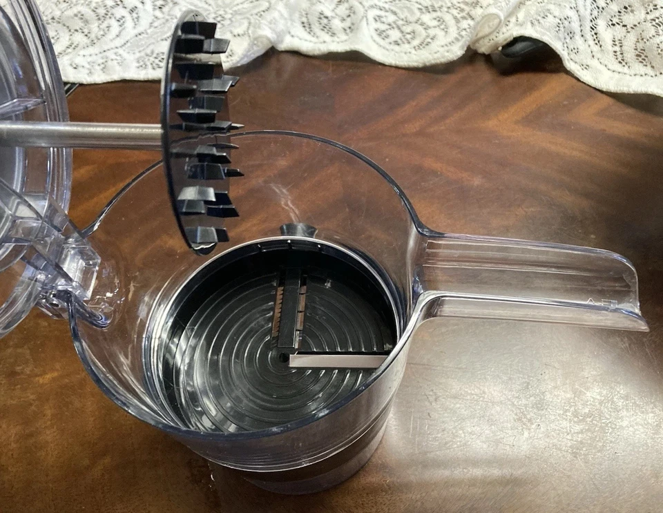 Gefu "SpiralFix" Spiral Vegetable Slicer kitchen tool - Image 3 of 4