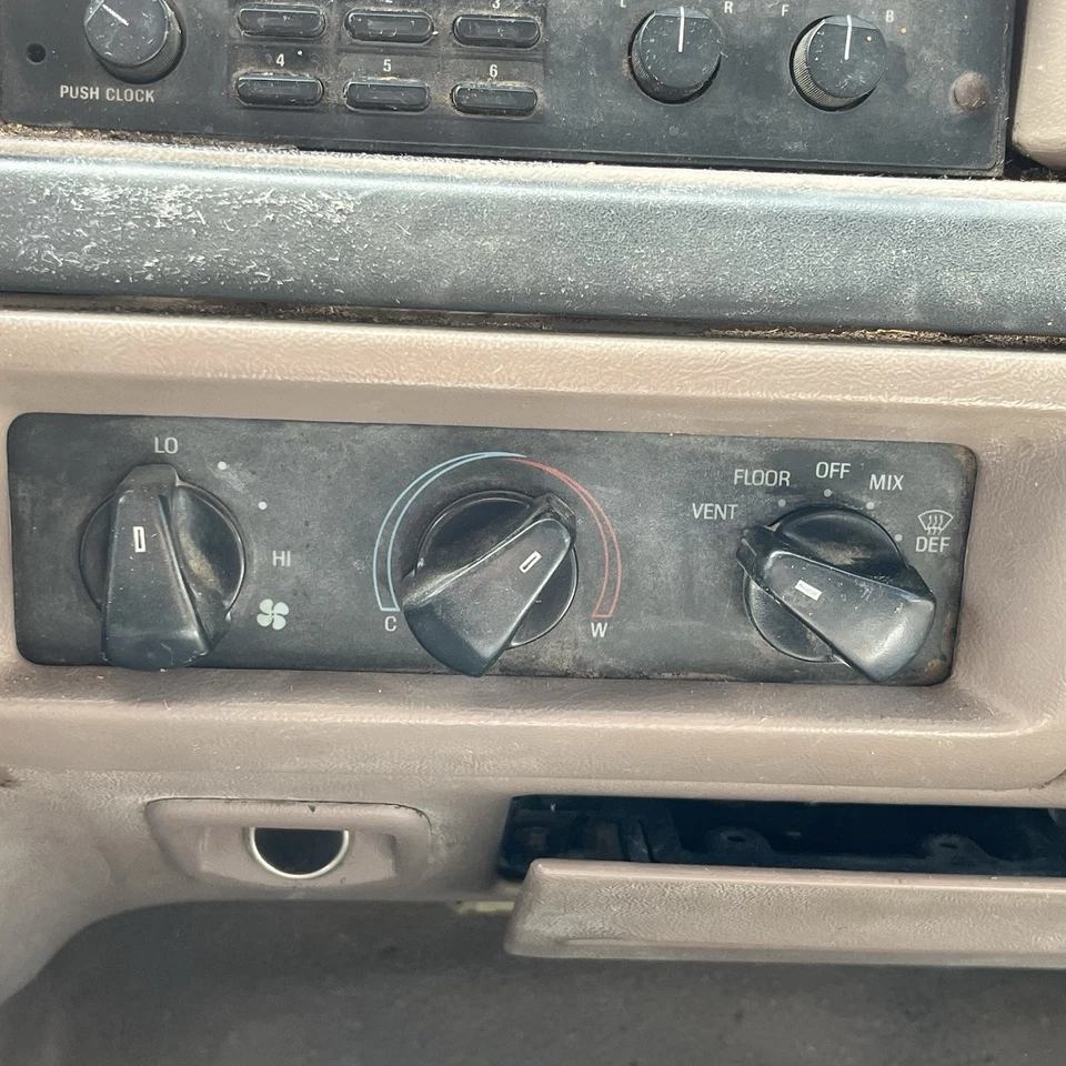 Controles de aquecedor AC painel fabricante de equipamento original Ford Bronco F150 F250 F350 F-Super Duty 1992 - 1994 - Imagem 3 de 4